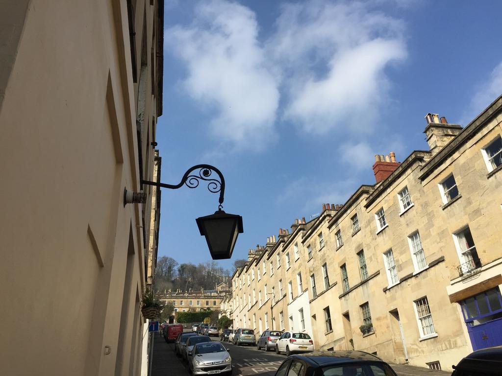 Quiet Lower Floor 2 Bed City Apartment With Private Patio Garden バース エクステリア 写真