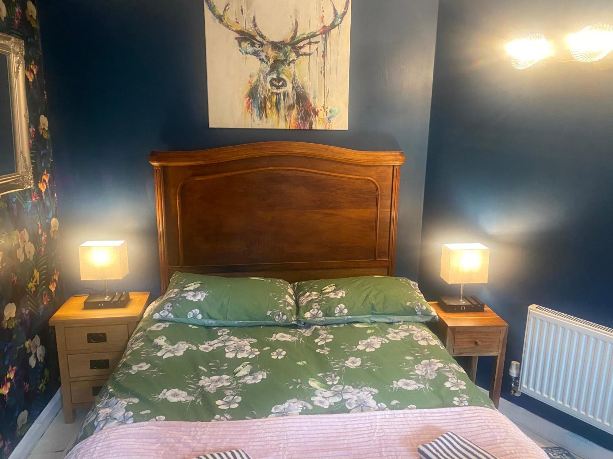 Quiet Lower Floor 2 Bed City Apartment With Private Patio Garden バース エクステリア 写真