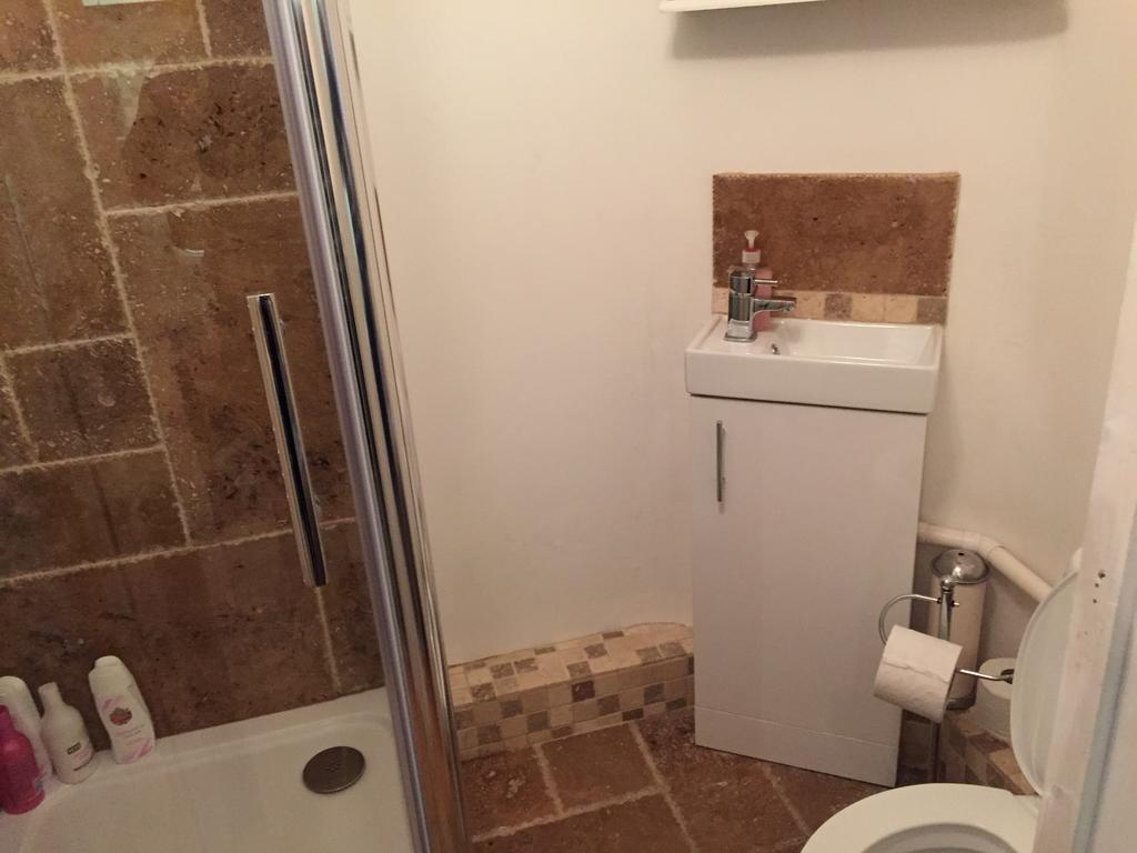 Quiet Lower Floor 2 Bed City Apartment With Private Patio Garden バース エクステリア 写真